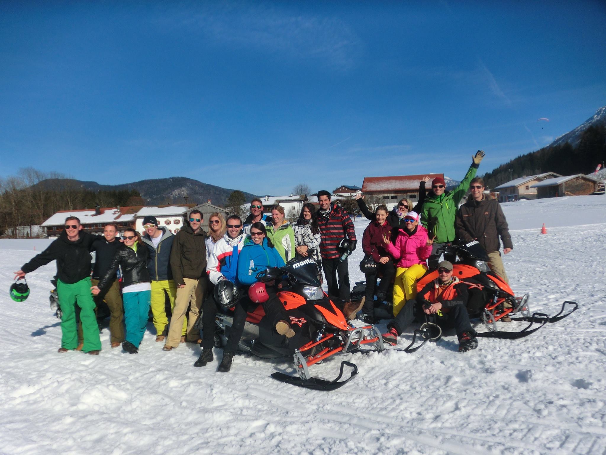 Skidoo Training mit Partnern & Freunden