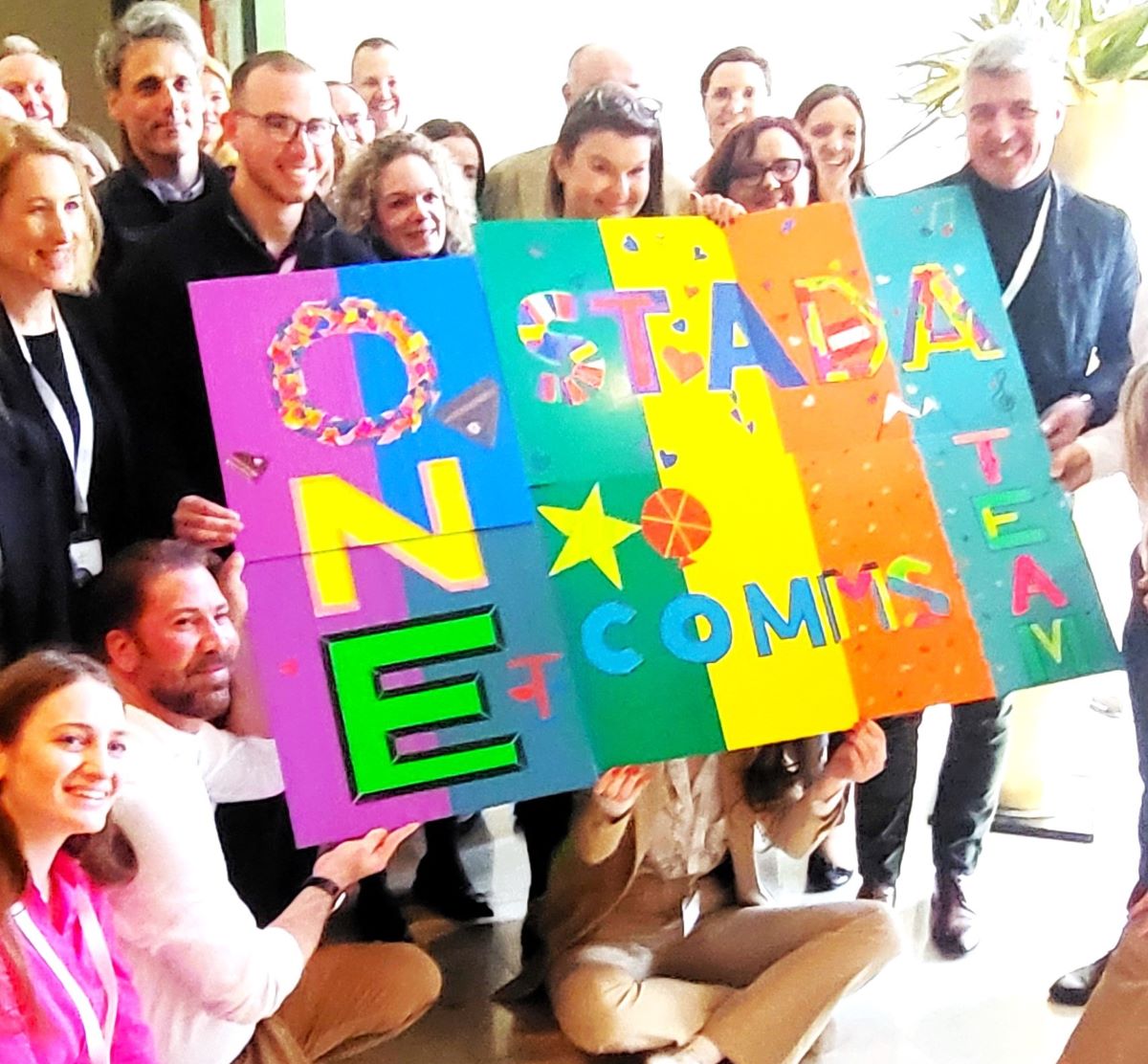 Klebeband Kunst als Teambuilding Idee München Salzburg Wien