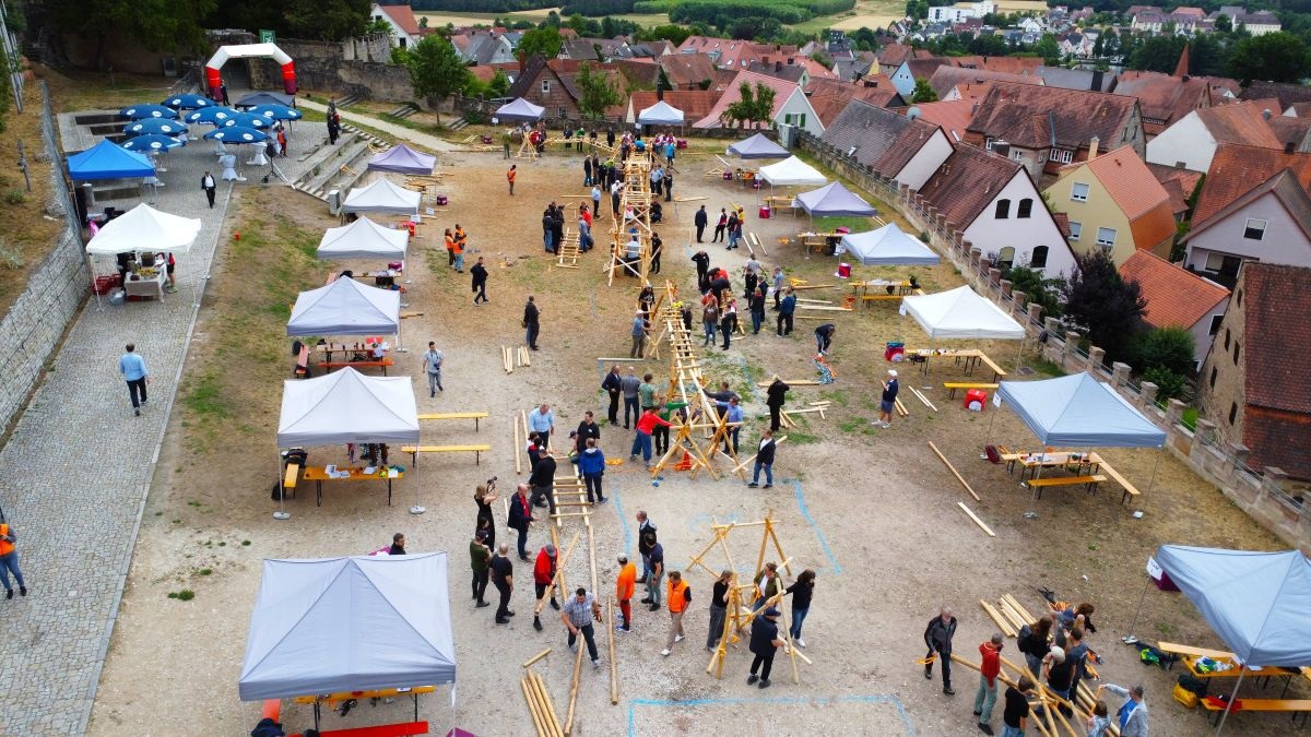 XL Mega Brückenbau bei einer Burg 