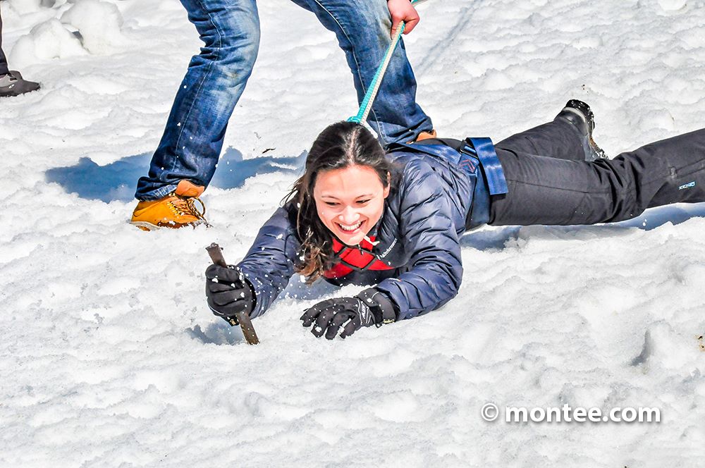 Bungee Running im Schnee