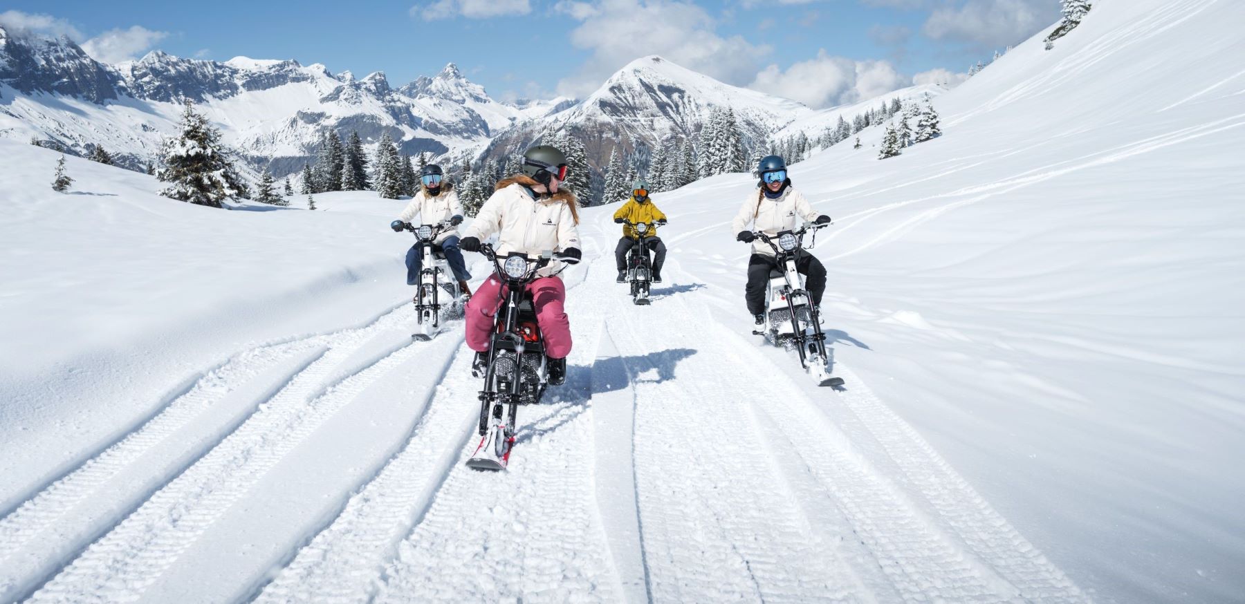 Elektro Moonbikes Teambuilding im Schnee Salzburg