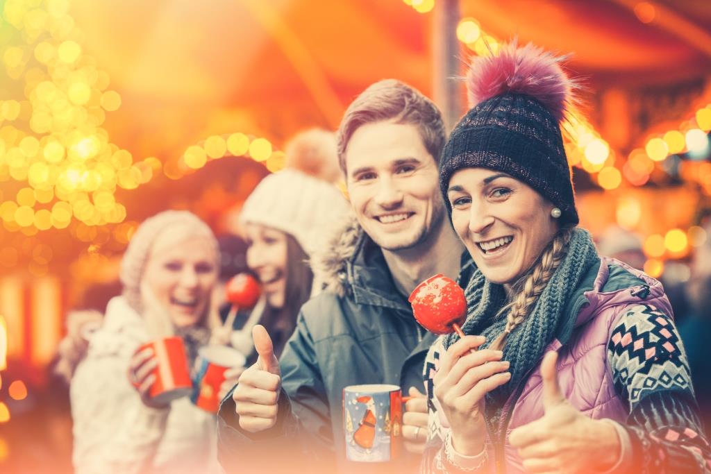 Firmenweihnachtsfeier mit Kollegen