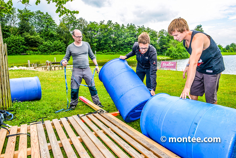 Floßbau Teamevent outdoor Wien Event Ideen Sommer