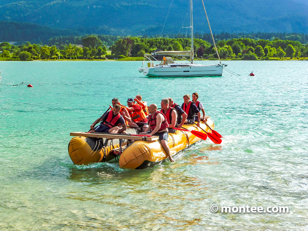 Raft tour - action on the water for your team 
