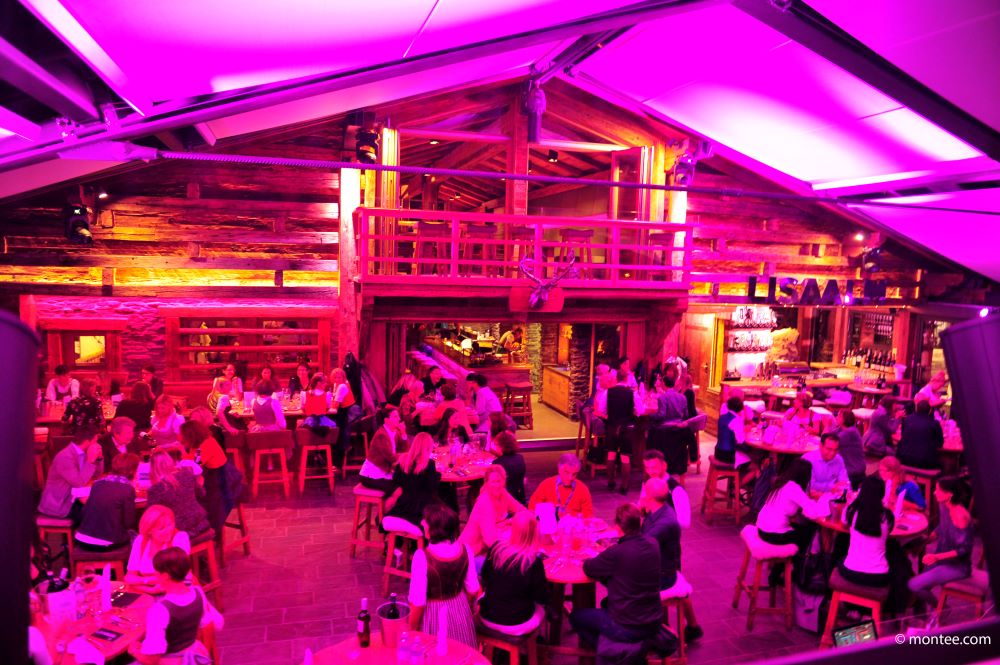 Hüttenparty in den Bergen 