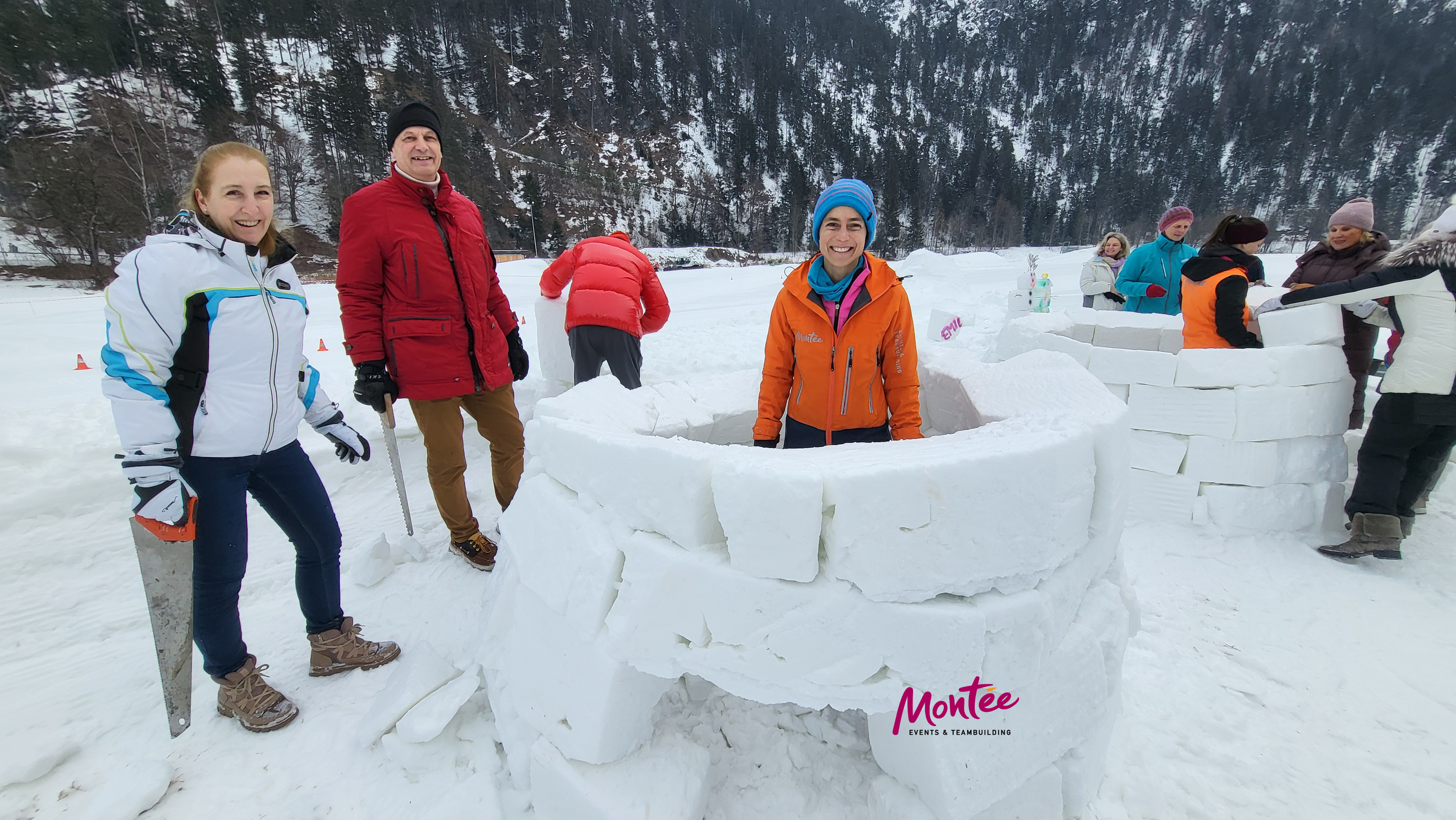 Iglu Bau Montee