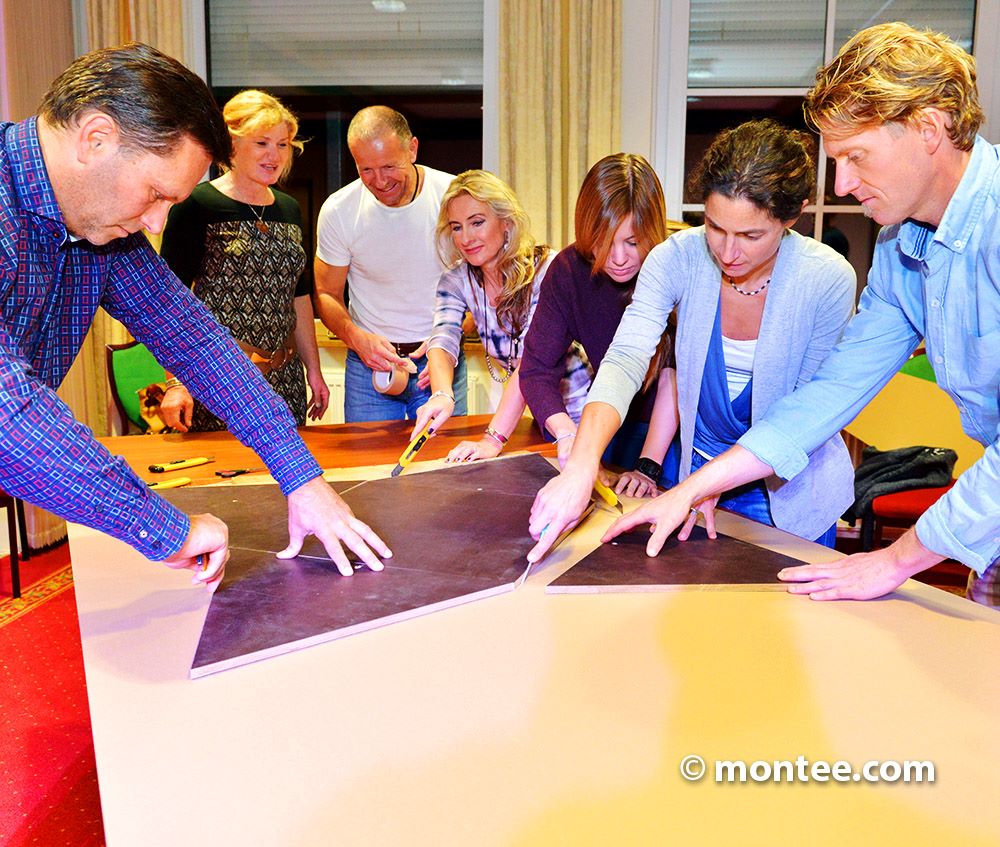 Karton Art Teambuilding Montee Events