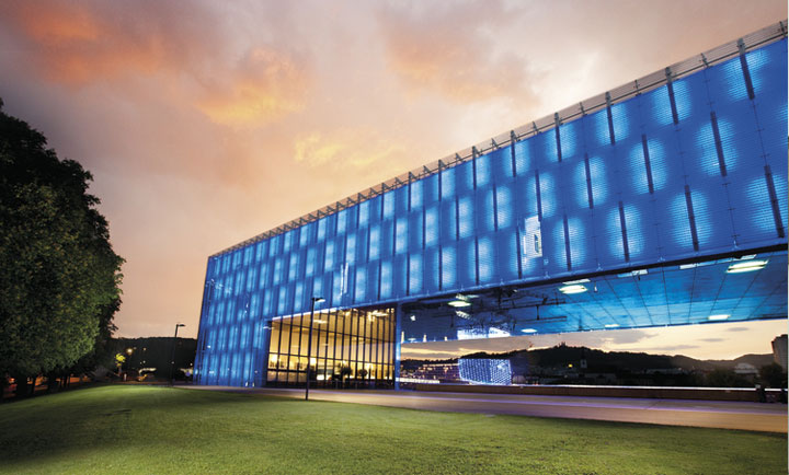 Lentos Kunstmuseum – Kunst trifft kreative Teamprojekte