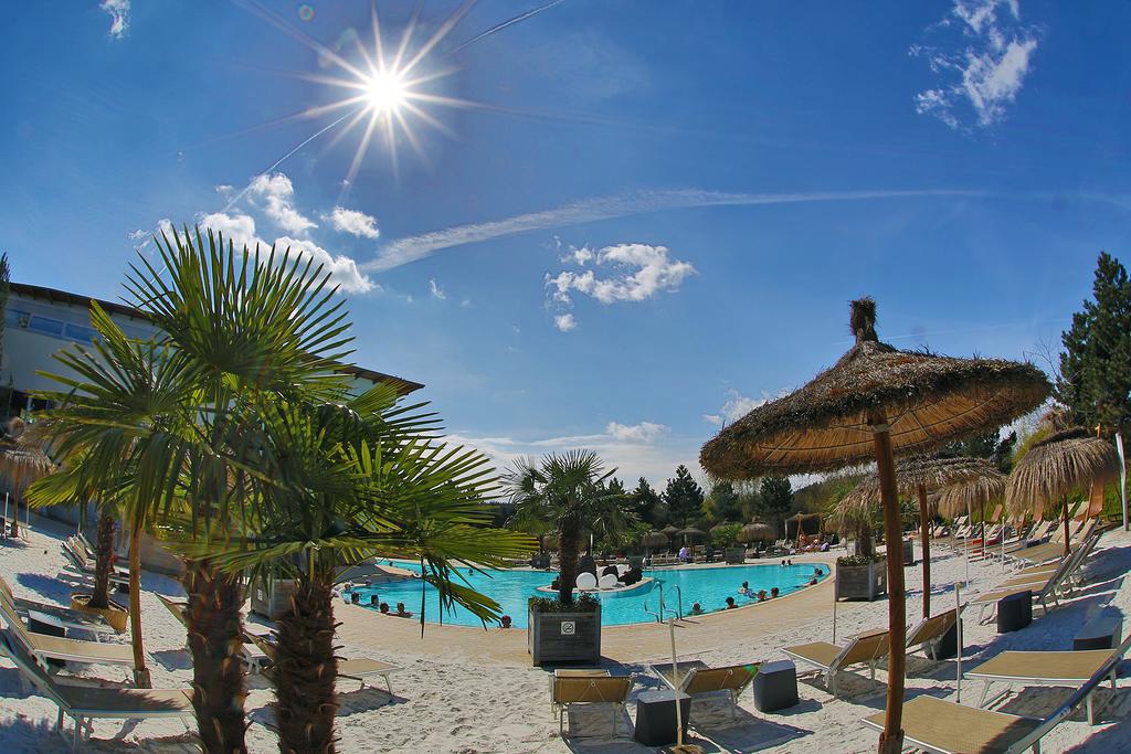 SPA resort Therme Geinberg Montee.jpg 