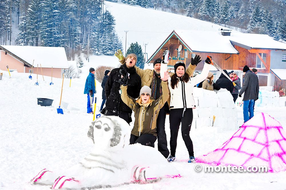 Schneeskulpturenbau Teamevent 