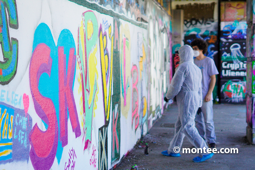 Grafitti workshop as a team event for company celebrations for team building