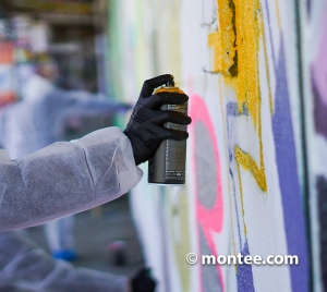 Graffiti sprühen auf Leinwand 
