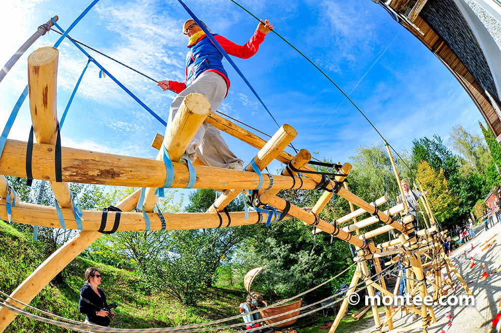 Teamevent Brückenbau Teambuilding Event Idee Tirol Kitzbühel Sölden Inssbruck