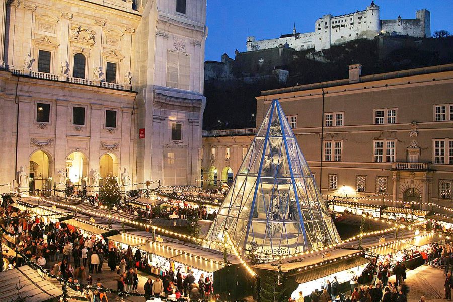 Erkunden Sie bei Ihrer Firmen Weihnachtsfeier die Salzburger Weihnachtsmärkte und lassen Sie sich auch kulinarisch Verwöhnen