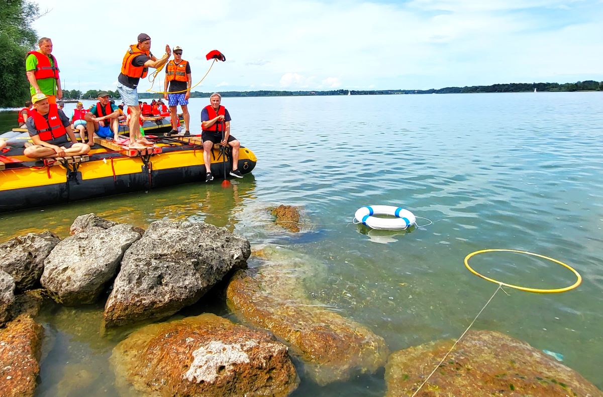 Wasser Teamolympiade - Wurfsack Zielwurf Wasser Challenge