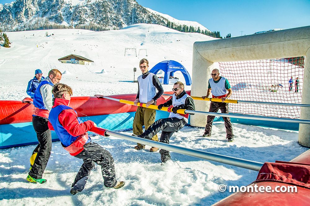 XXL Kicker Fun Teamevent Winter Outdoor Postalm Firmenevent Ideen