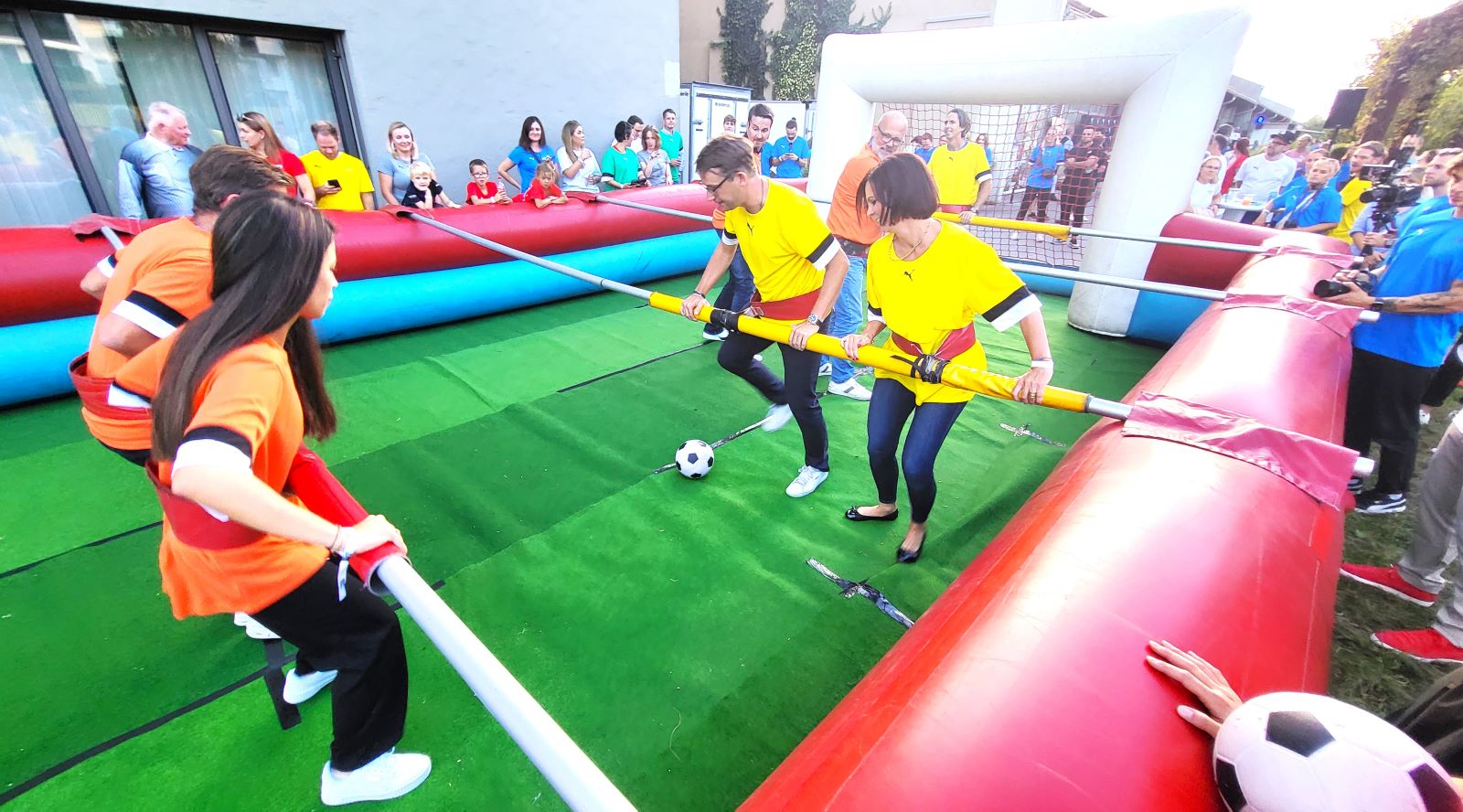 XXL Kicker Mega Soccer Dart Salzburg Firmenevent Sommerfest