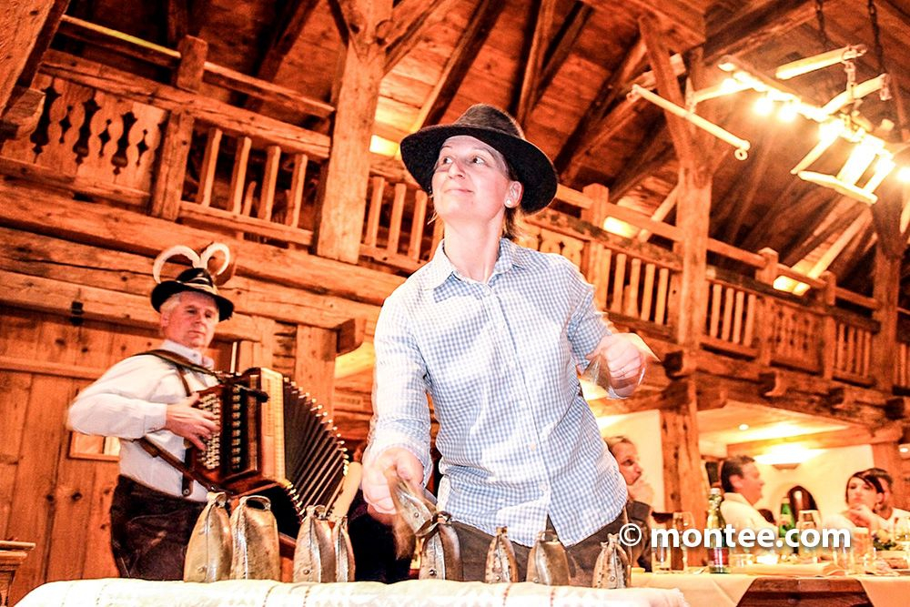 brauchtumsabend firmenevent Hüttenabend Deutuschland oesterreich
