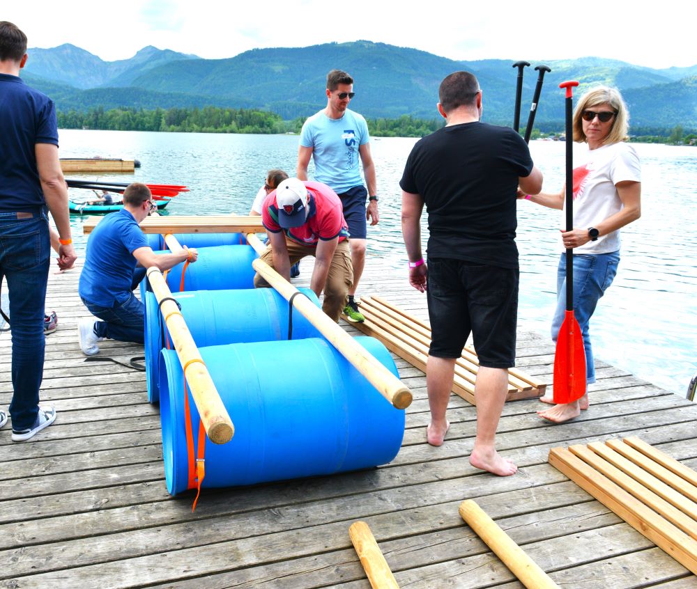 Teambuilding Brückenbau am See