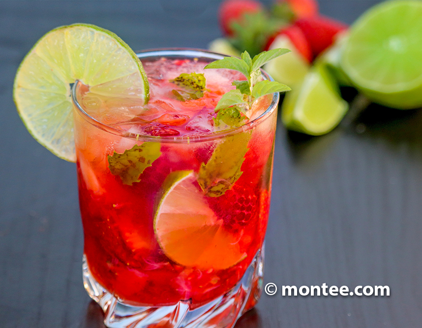 Prepare smoothies to match themes, such as Seasonal, Sugarfree or Detox